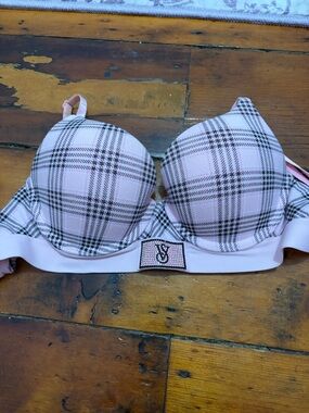 Victoria's Secret Pink Plaid t shirt Push-Up full coverage Bra